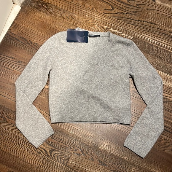 Brandy Melville Sweaters - Brandy Melville v neck sweater
